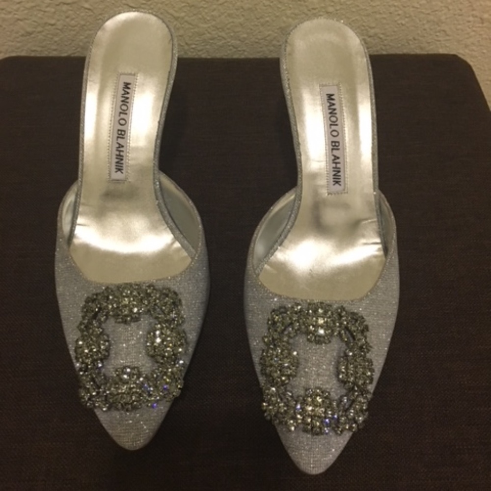Manolo Blahnik Hangisi Silver Mule - Excellent Condition